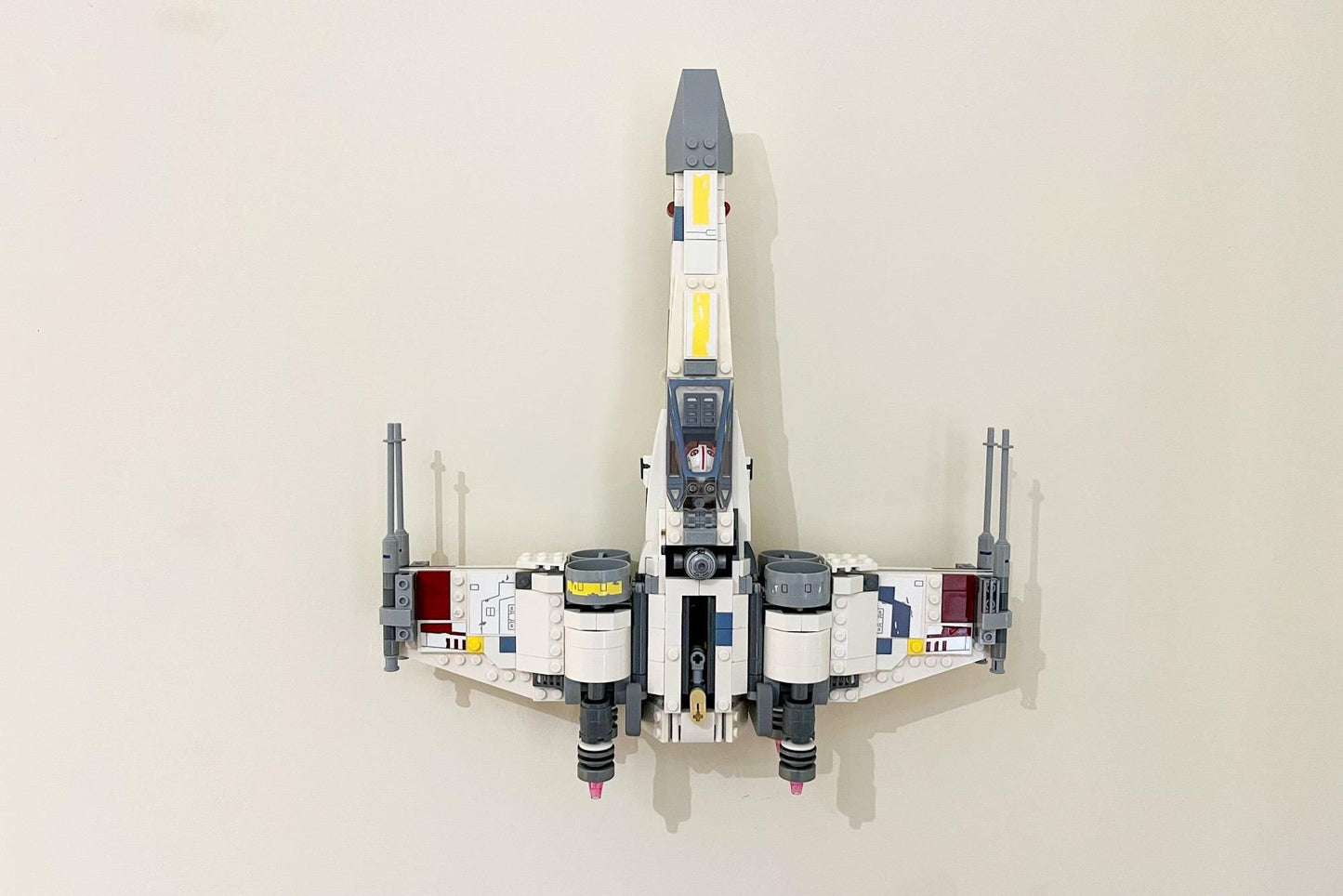 Wall Mount Bracket compatible with LEGO®  Star Wars X-Wing Starfighter (set 75218) - 3Dudes & Dad