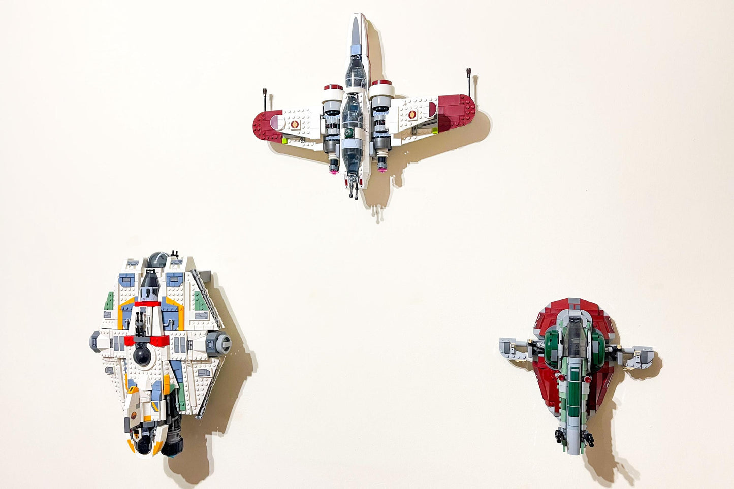 Wall Mount Bracket compatible with LEGO® Star Wars Boba Fett's Starship (set 75312) - 3Dudes & Dad