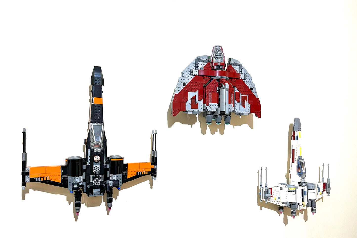 Wall Mount Bracket compatible with LEGO® Star Wars Poe Dameron's X-Wing Starfighter (set 75102) - 3Dudes & Dad