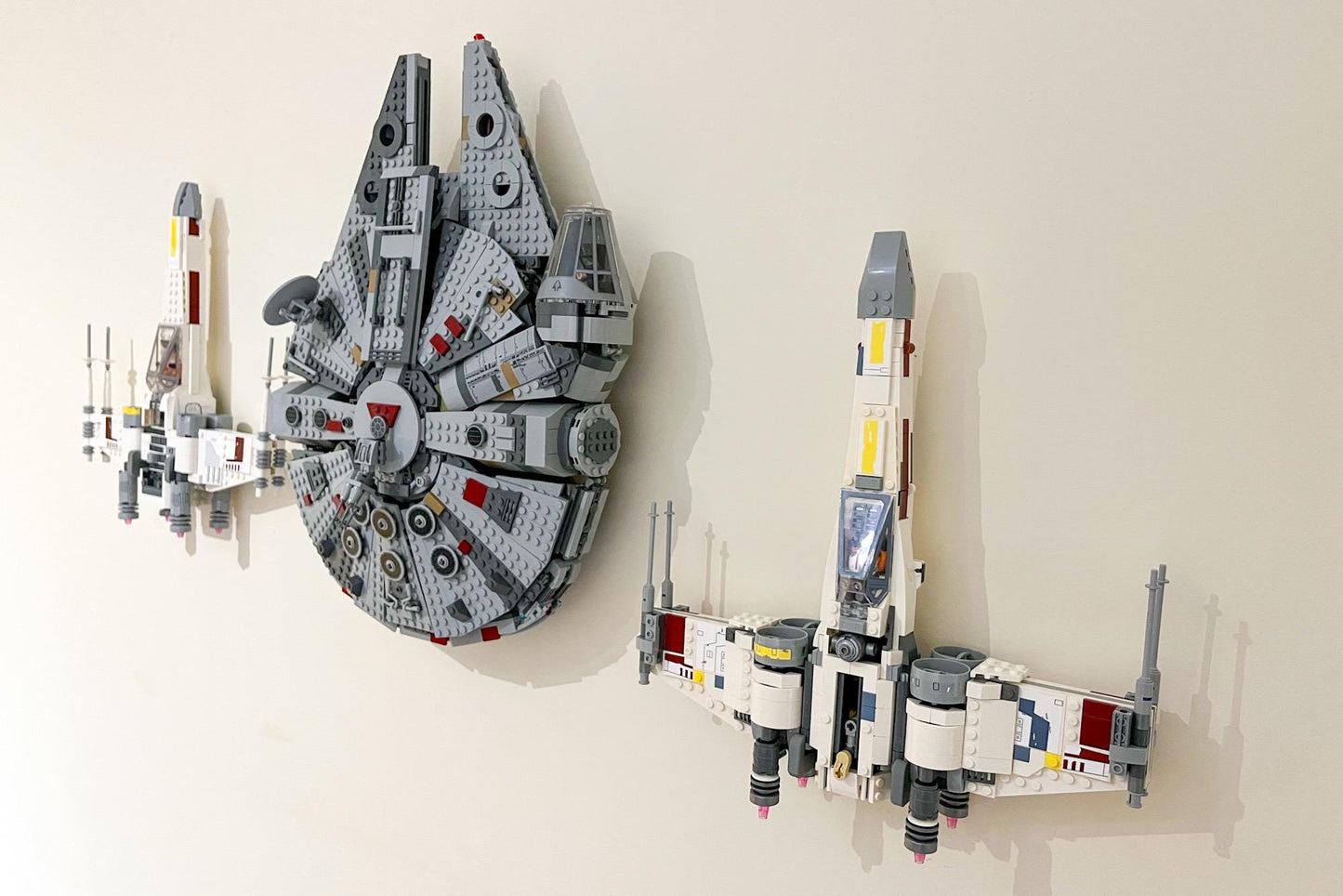 Wall Mount Bracket compatible with LEGO®  Star Wars Luke Skywalker's X Wing Fighter (set 75301)