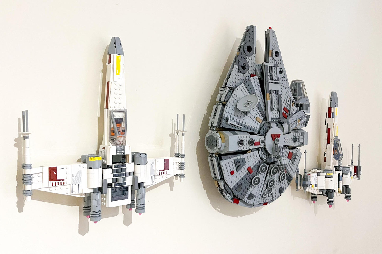 Wall Mount Bracket compatible with LEGO®  Star Wars Luke Skywalker's X Wing Fighter (set 75301)