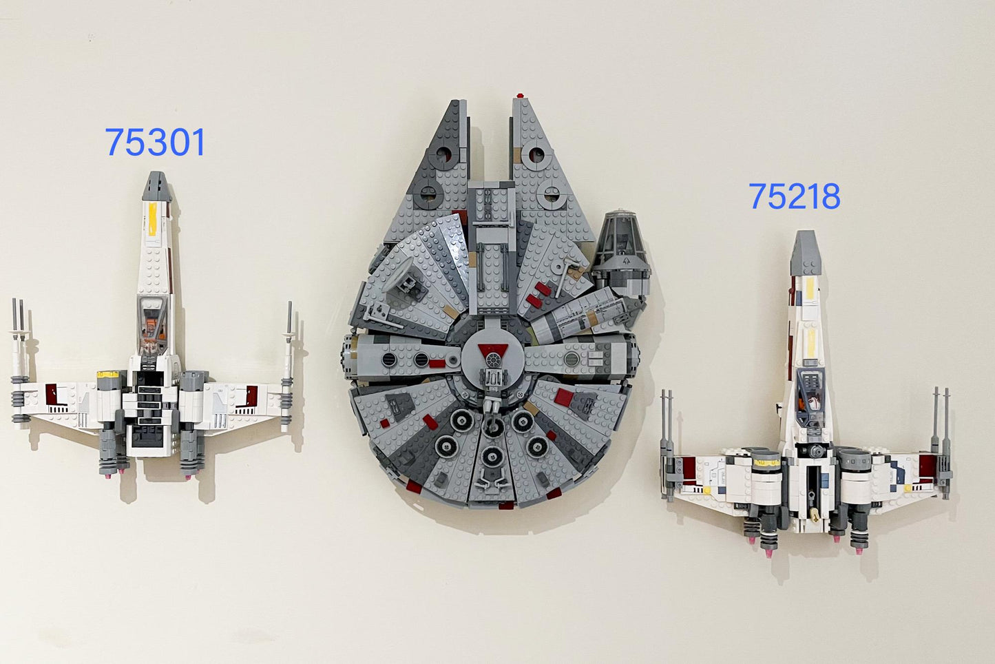 Wall Mount Bracket compatible with LEGO®  Star Wars Luke Skywalker's X Wing Fighter (set 75301)