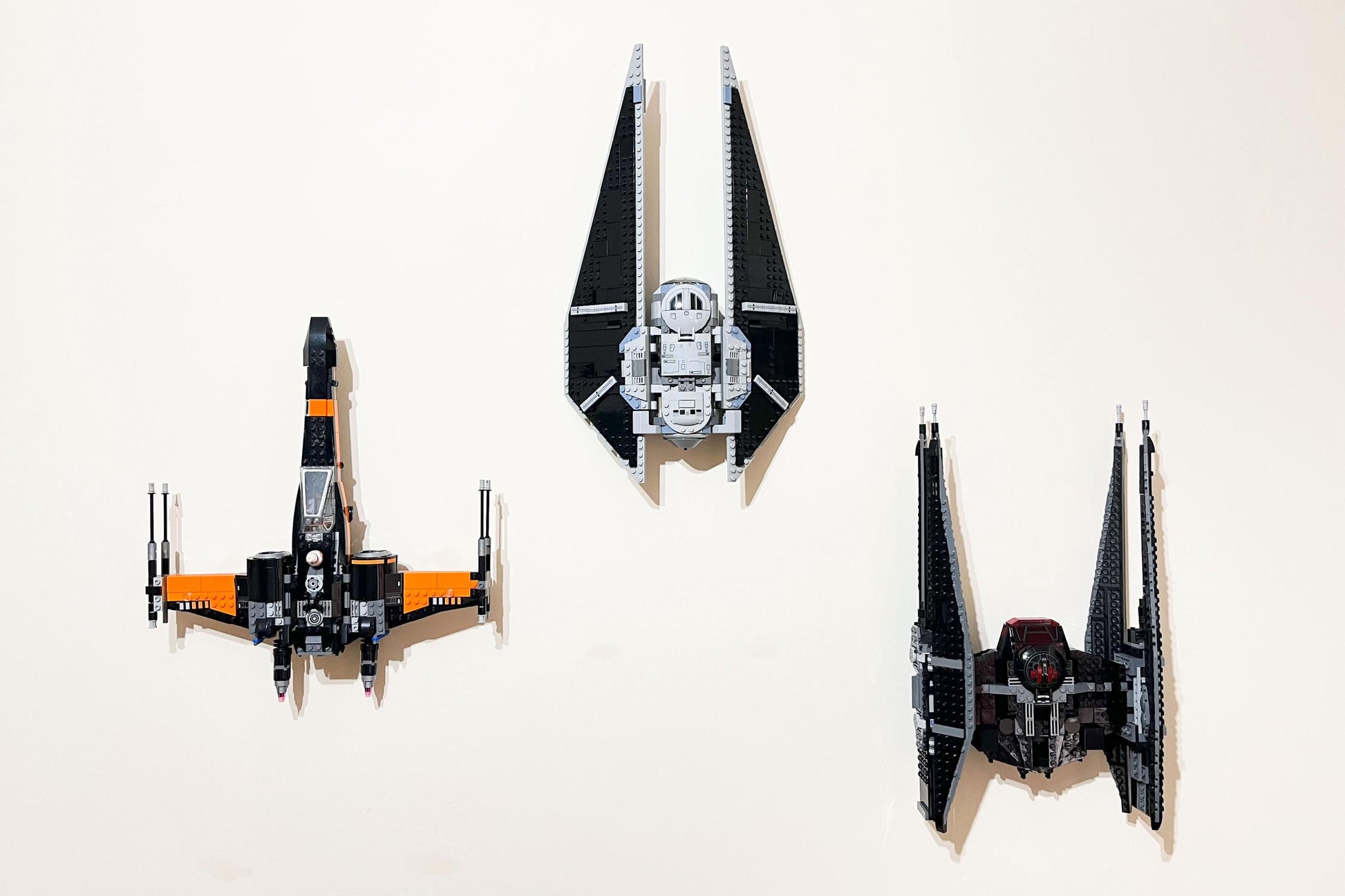 Wall Mount Bracket compatible with LEGO® Star Wars Poe Dameron's X-Wing Starfighter (set 75102) - 3Dudes & Dad